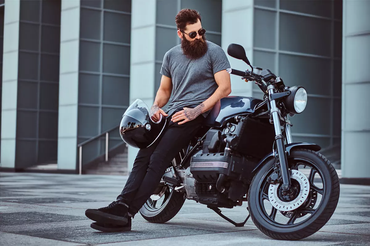 Pantaloni moto: consigli e modelli per inverno ed estate