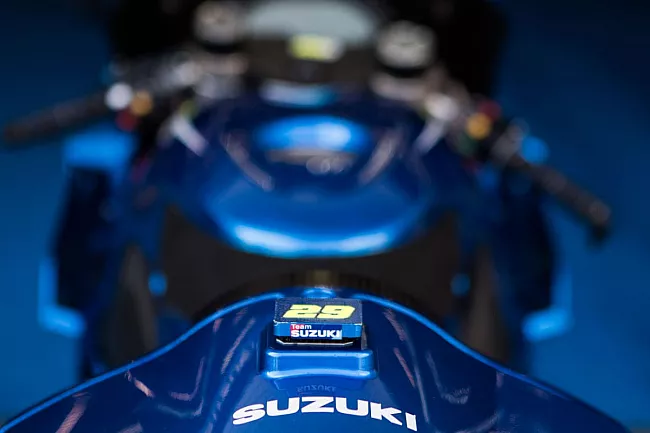 suzuki_moto