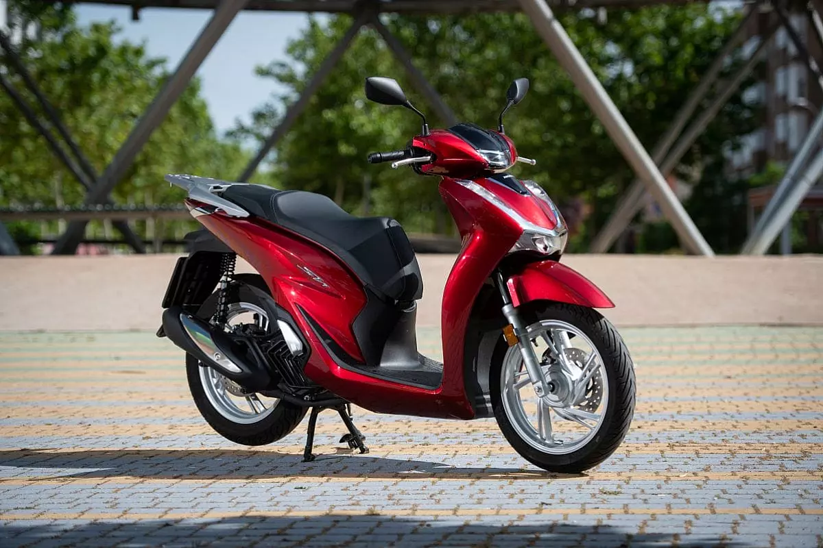 Piaggio Liberty: scooter a ruota alta 50cc, 125cc e 150cc